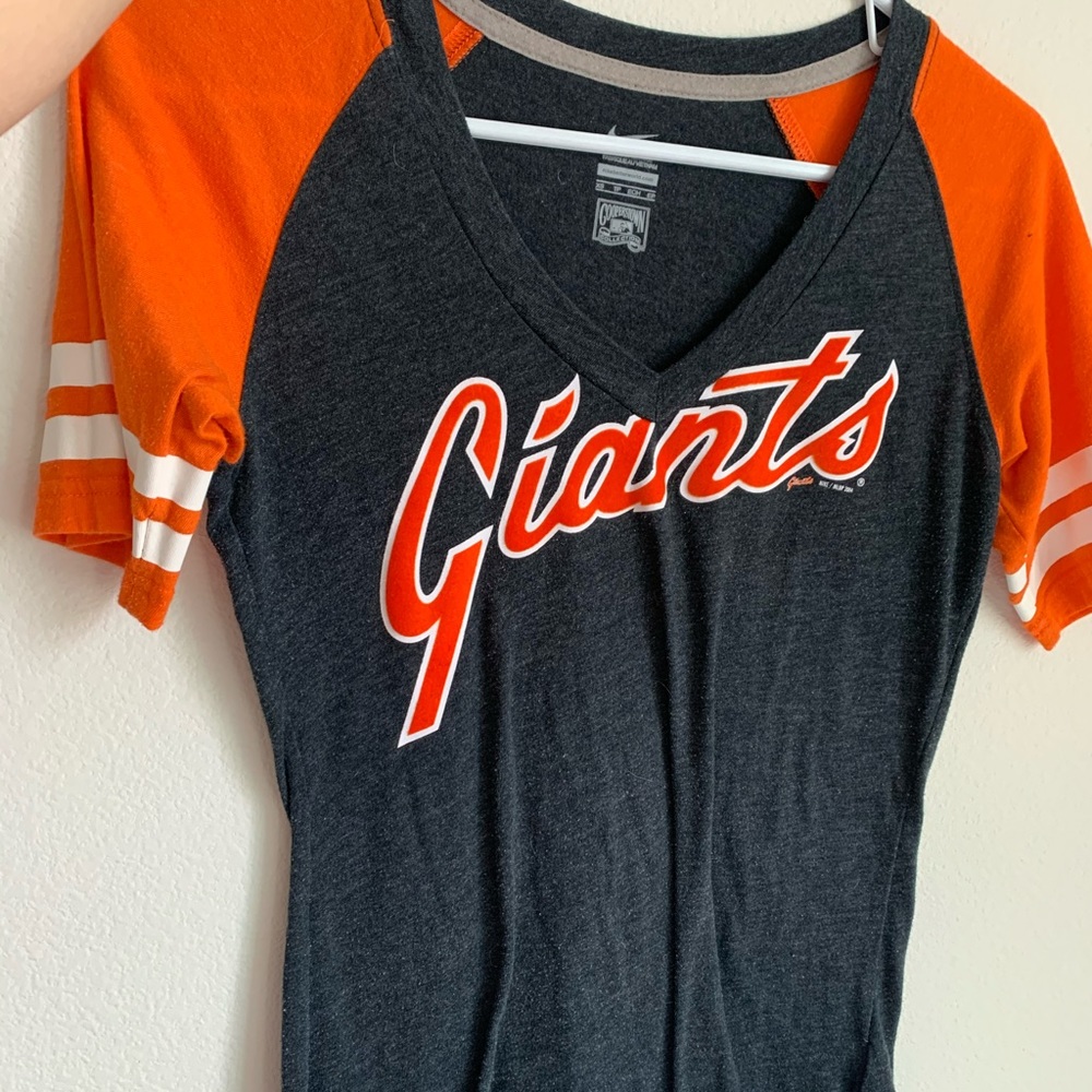 Nike giants stadium ball T